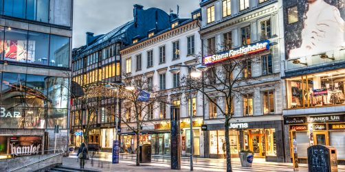 Utställaren bjuder besökarna på en resa