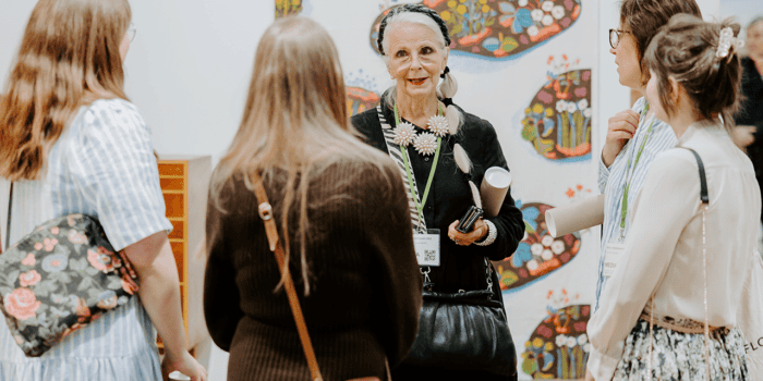 antikmassan2024 fotograf angelica liljenroth 09 Upptäck mopeder som konstverk och byggnadsvård för framtiden på Antikmässan