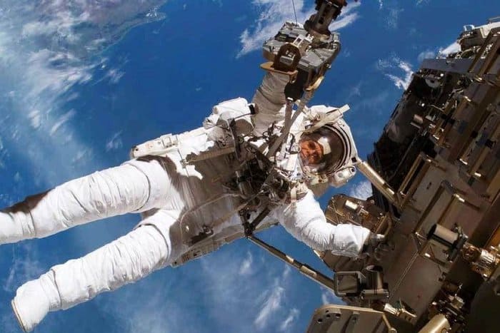 Stockholm Smart City Conference Expo Christer Fuglesang Christer Fuglesang, astronaut, är klar som huvudtalare till Stockholm Smart City Conference & Expo på Kistamässan