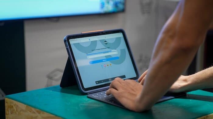 Fånga folket: Så fick Logitech förbipasserande att stanna – och stanna kvar – på SETT 2025