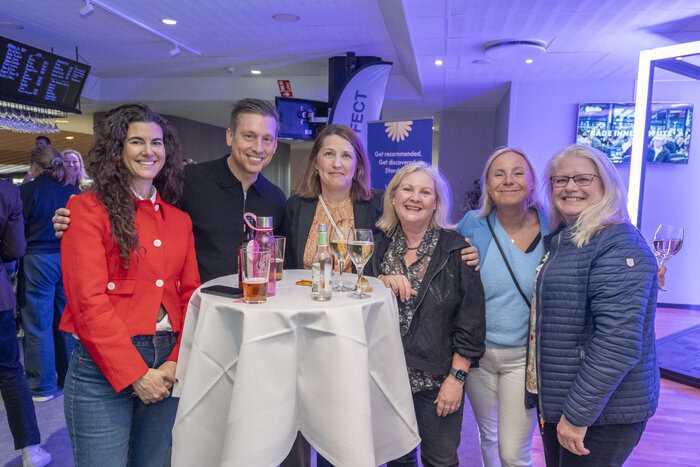 Mingelbilder från Mötesbaren på Solvalla