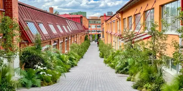 Konst- och antikmässor tar plats i Nacka Strand