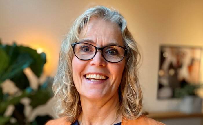 Krönika Annelie Egestam: Så blir ditt mingel en framgång i Almedalen – experten Annelies bästa tips