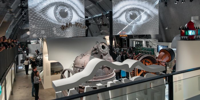 Sverige byggdes inte i ett konferensrum