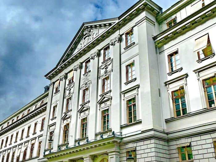 Härifrån styrdes Sverige – i dag bygger familjen Hanna & De Lima en prestigeanläggning för möten & events i centrala stockholm city