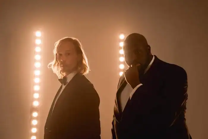 Charlie King och Caspar Camitz frontar Ellerys nya julshow